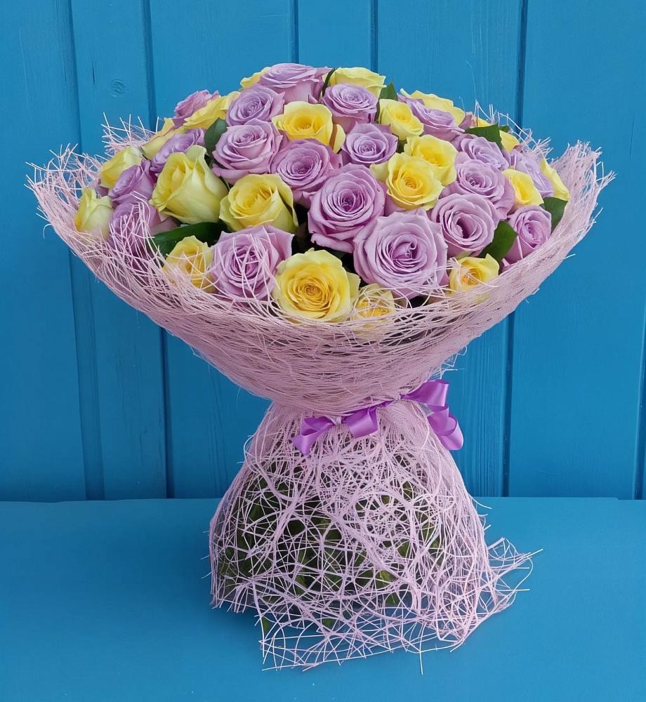 Букет 101 Волшебный Миг в Зелёном городе