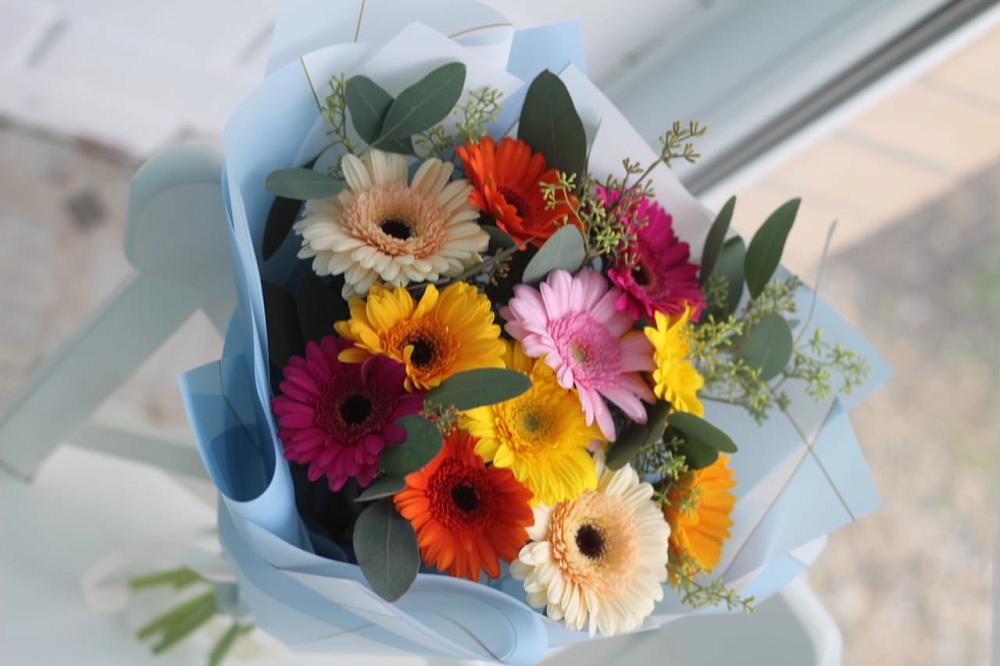 Букет цветов из: Герберы в Зелёном городе