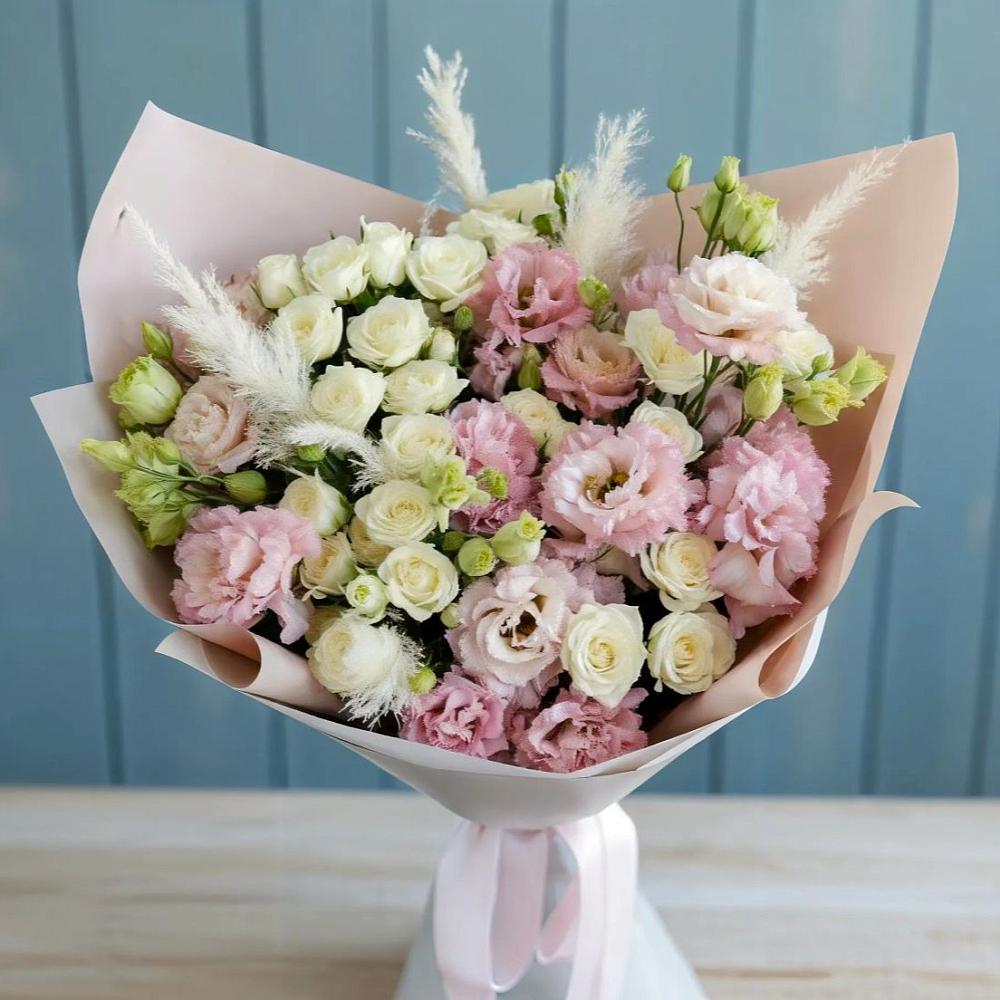 Букет цветов из: Альстромерии и Розы в Зелёном городе