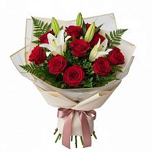 Букет цветов из:  Лилии и Розы в Зелёном городе