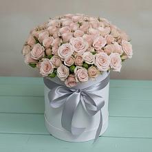 Цветочная композиция из Розы в шляпной коробке в Зелёном городе