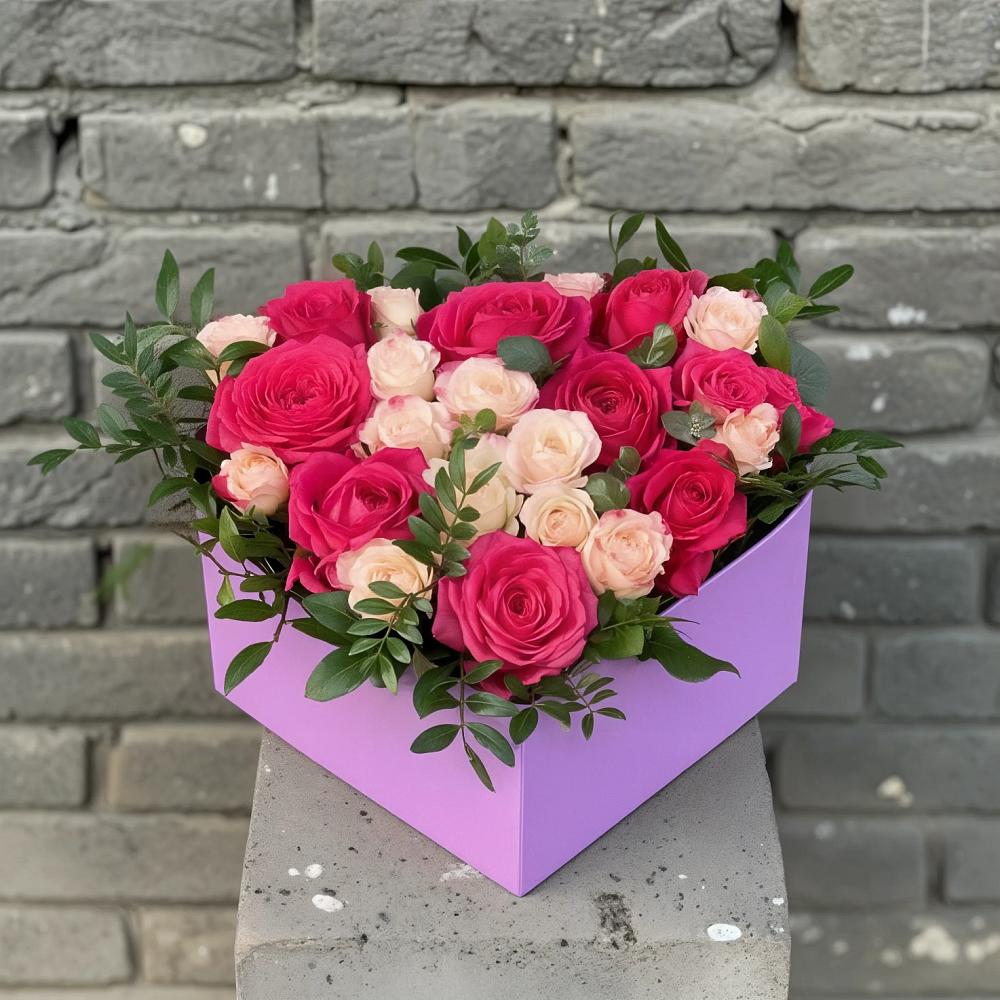 Цветочная композиция из Розы в коробке в Зелёном городе