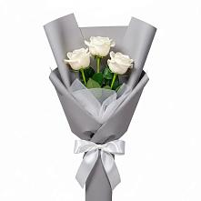 Букет 3 белые розы #REPLACE_PRED# Зелёном городе