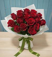 Букет Красные розы #REPLACE_PRED# Зелёном городе