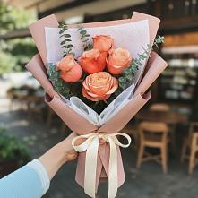 Букет цветов из:  Розы в Зелёном городе