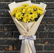 Букет цветов из:  Хризантемы в Зелёном городе