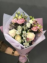 Букет цветов из:  Альстромерии, Розы и Лизиантусы #REPLACE_PRED# Зелёном городе