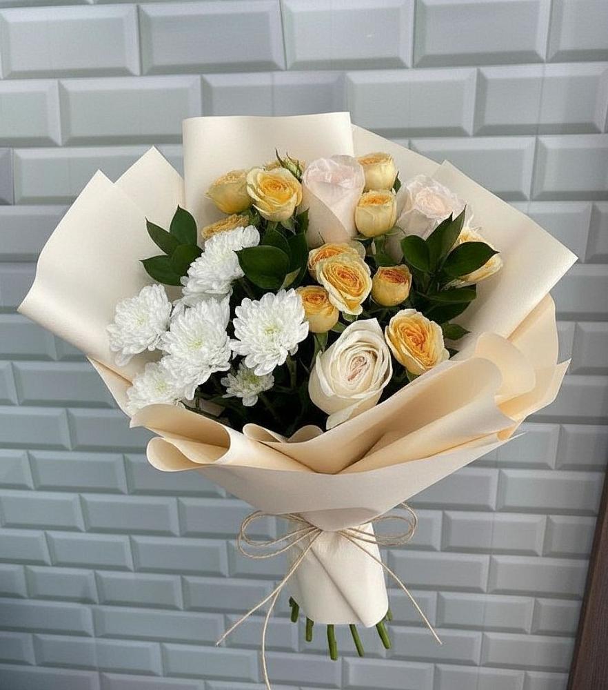 Букет цветов из: Розы и Хризантемы в Зелёном городе