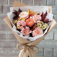 Букет цветов из:  Гвоздики, Хризантемы и Розы в Зелёном городе