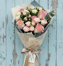 Букет цветов из:  Розы в Зелёном городе