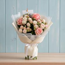Букет цветов из:  Розы в Зелёном городе